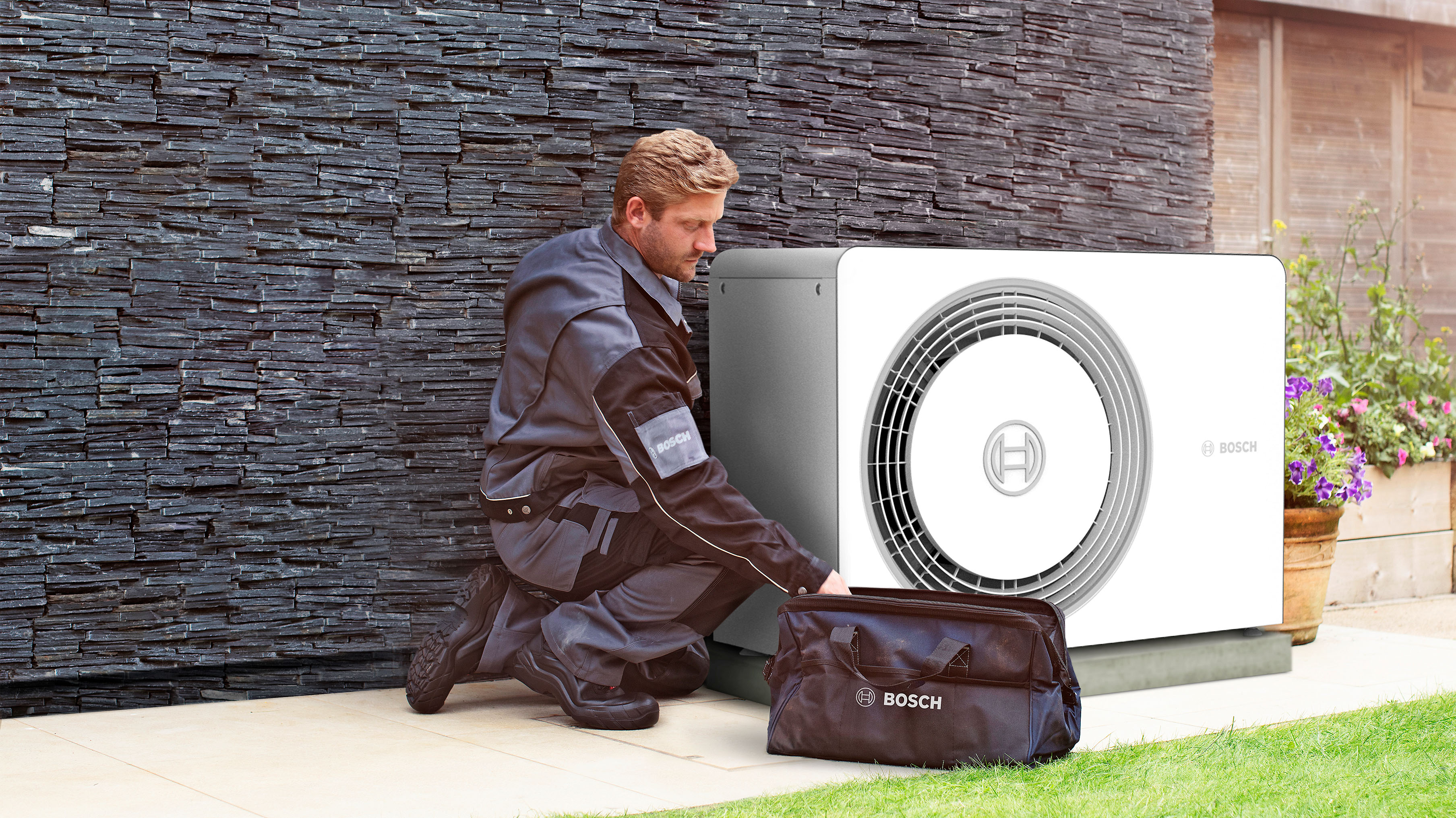 Bosch Varme Installatoer I Arbejde 3616X2036px