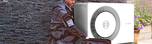 Bosch Varme Installatoer I Arbejde 3616X2036px